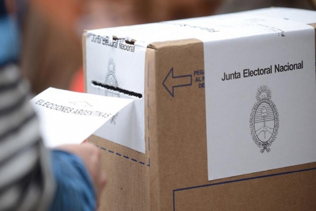 Votar en pandemia: otro desafío. Votar en pandemia: otro desafío.