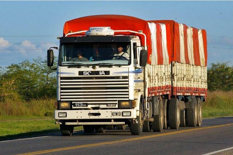 Piden que no se estigmatice al citricultor que tiene que transportar su carga a pesar de la pandemia