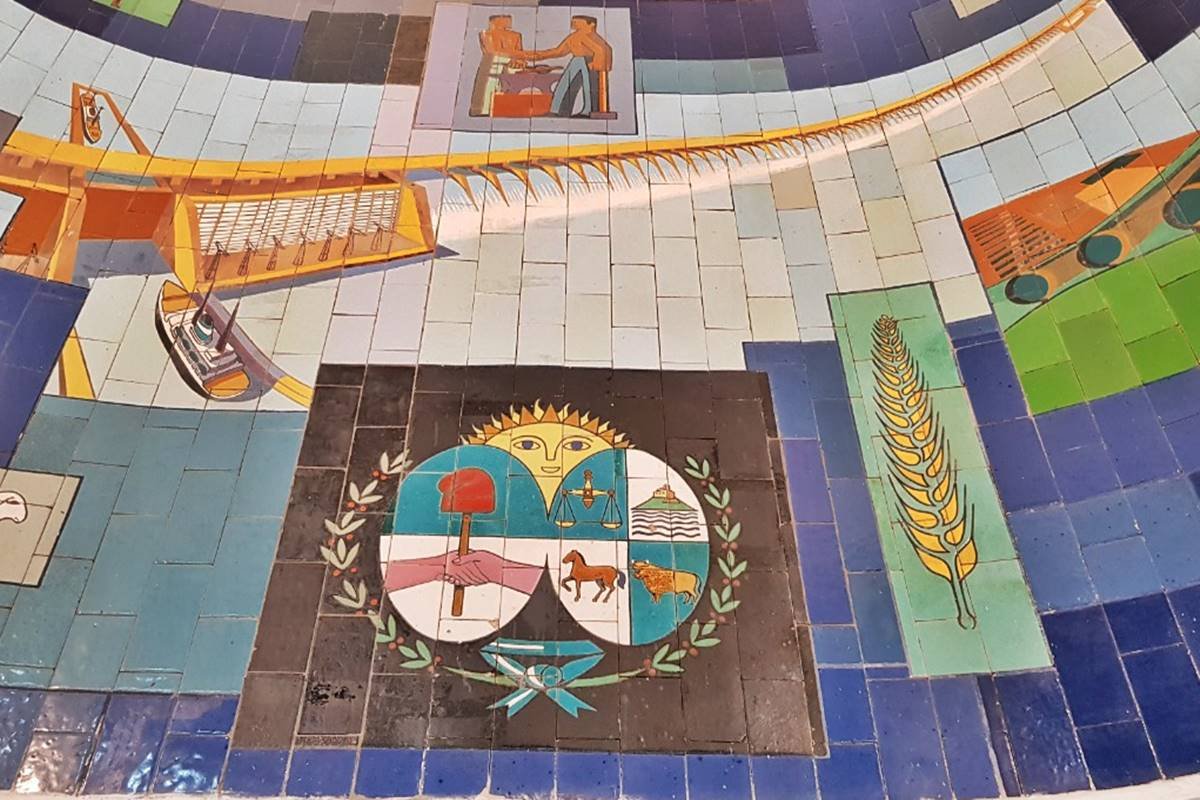 El mural fue restaurado después de 50 años. El mural fue restaurado después de 50 años.