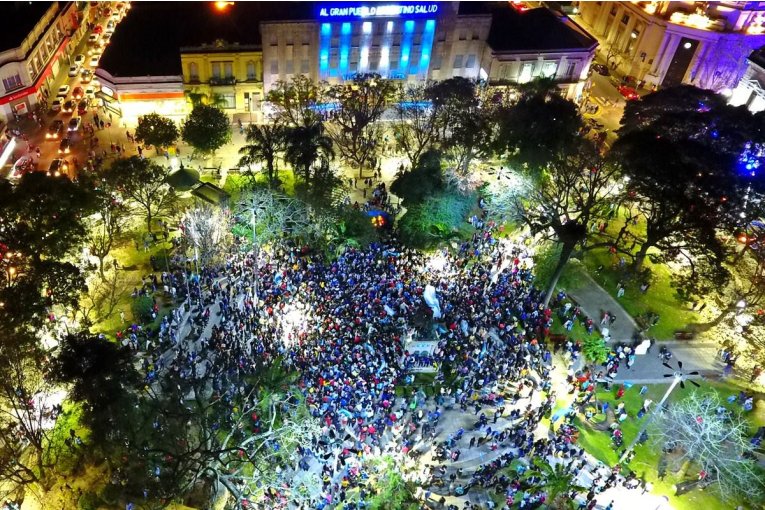 DRONE: Los festejos por la Copa América colapsaron la zona céntrica de Concordia