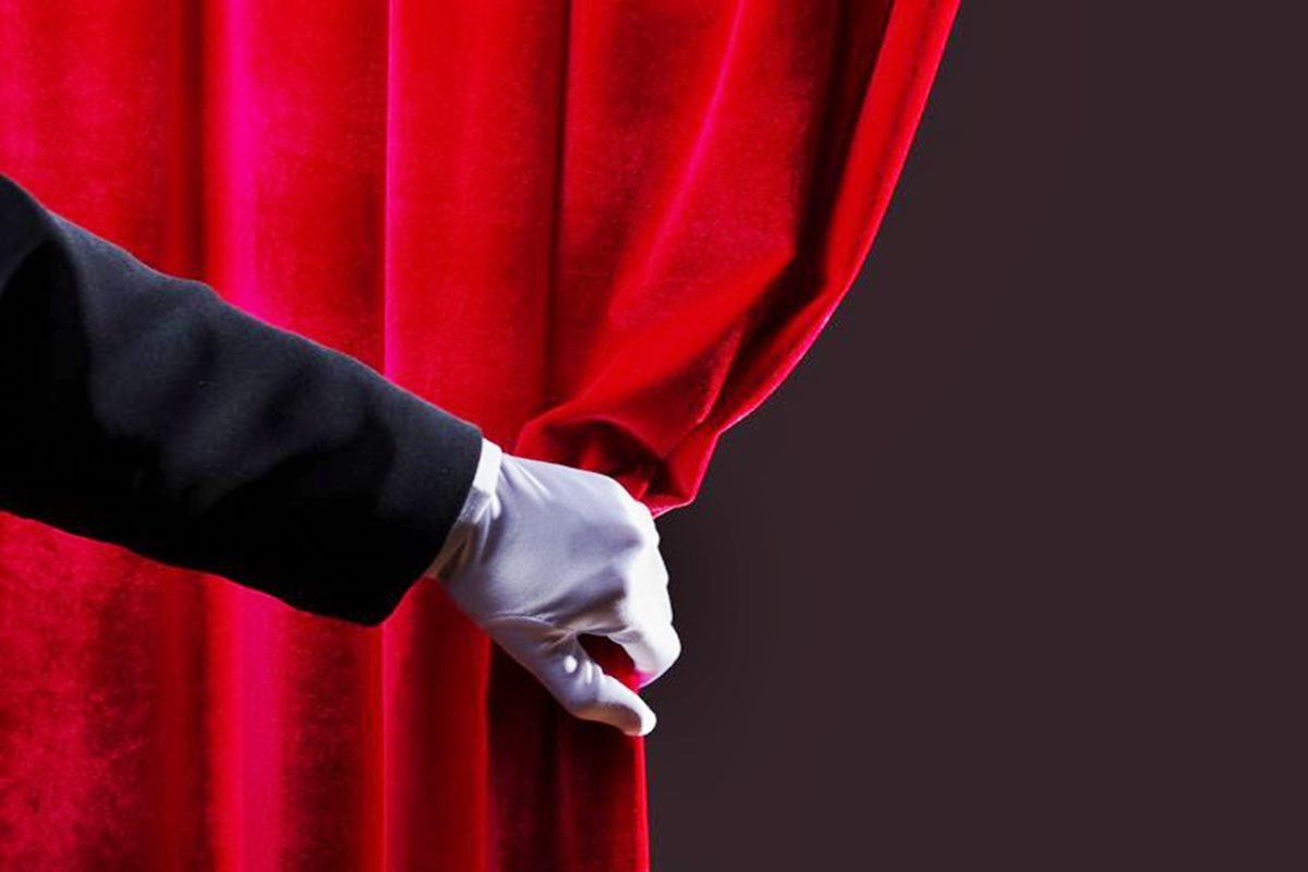 Vuelven las clases presenciales y gratuitas de teatro. Vuelven las clases presenciales y gratuitas de teatro.