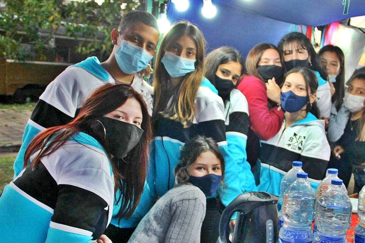 Los estudiantes podrán festejar su día, de forma presencial. Los estudiantes podrán festejar su día, de forma presencial.