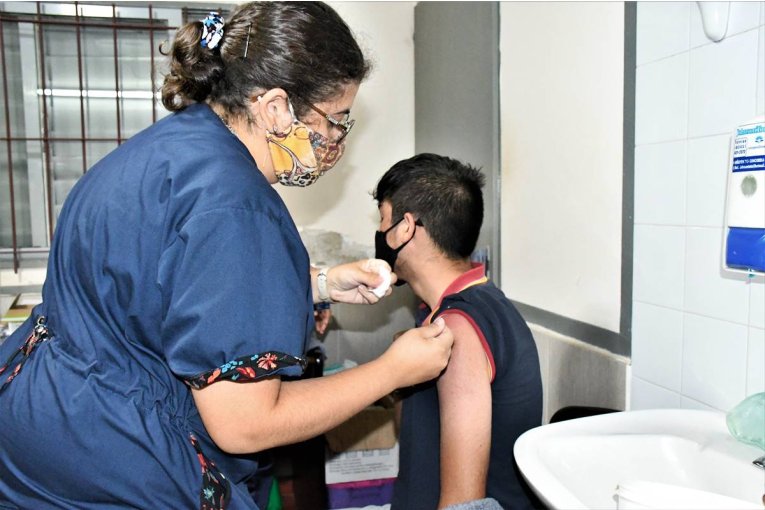 Departamental de Escuelas precisó que más del 80% de los estudiantes de primaria han sido vacunados contra el COVID