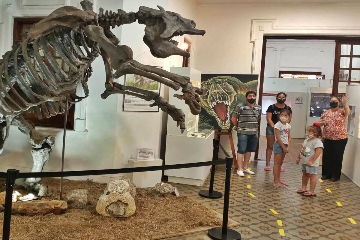 Se viene el Primer Encuentro Binacional de Museos en Concordia. Se viene el Primer Encuentro Binacional de Museos en Concordia.