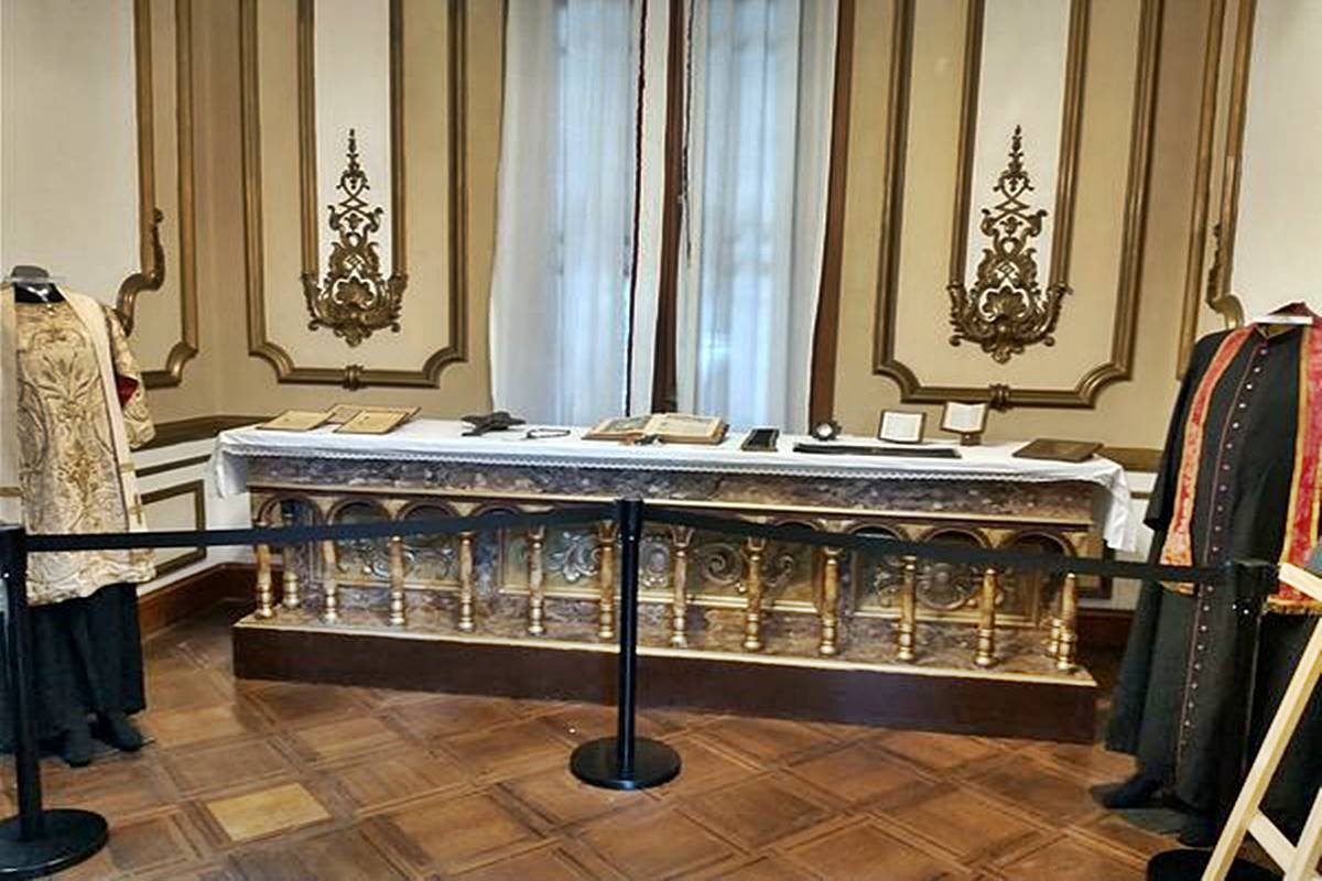 El primer altar de la Catedral de Concordia. El primer altar de la Catedral de Concordia.
