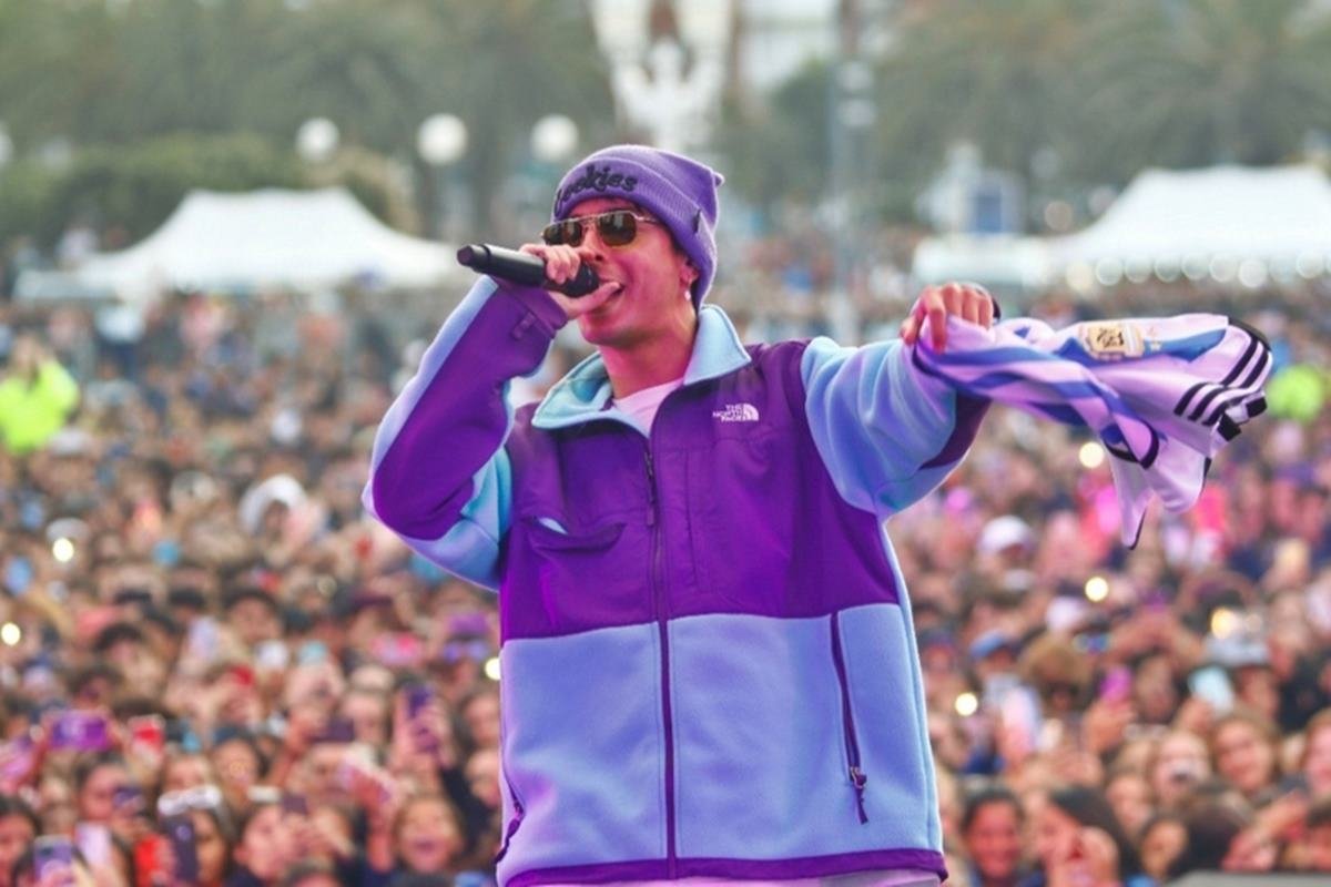 Se volvió a suspender la llegada del artista. Se volvió a suspender la llegada del artista.