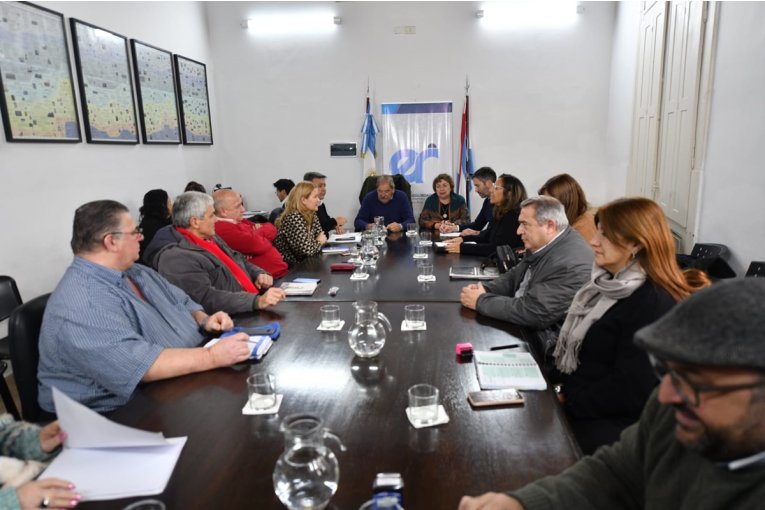La reunión entre los gremios docentes y el gobierno provincial fue reprogramada