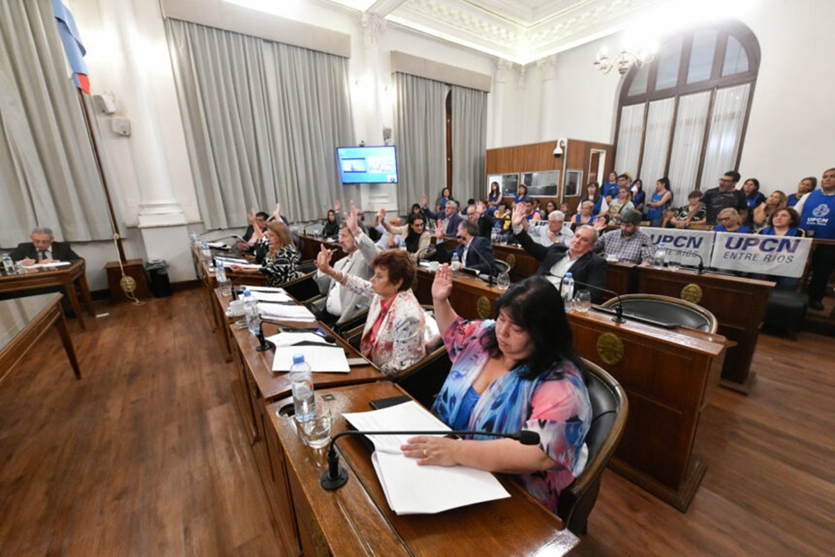 Fue la última sesión ordinaria del año. Fue la última sesión ordinaria del año.