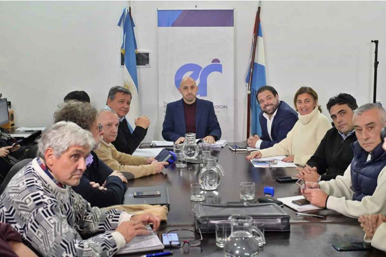 El gobierno provincial mejoró la propuesta a docentes y pide seguir las negociaciones &ldquo;con los chicos en las aulas&rdquo;