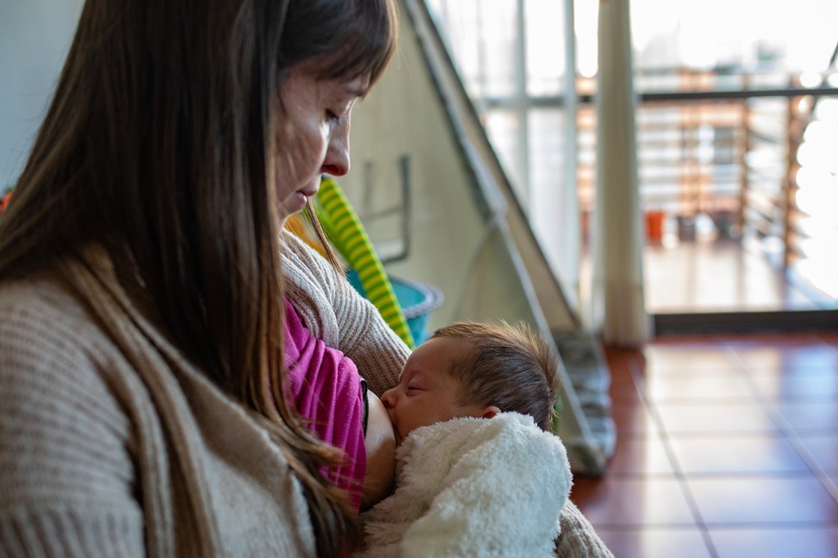 Se busca poner en valor una práctica vital para la mamá y el bebé. Se busca poner en valor una práctica vital para la mamá y el bebé.