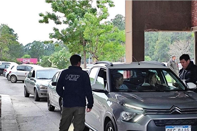 Trabajadores de Aduana endurecen las medidas de fuerza para esta semana que comienza