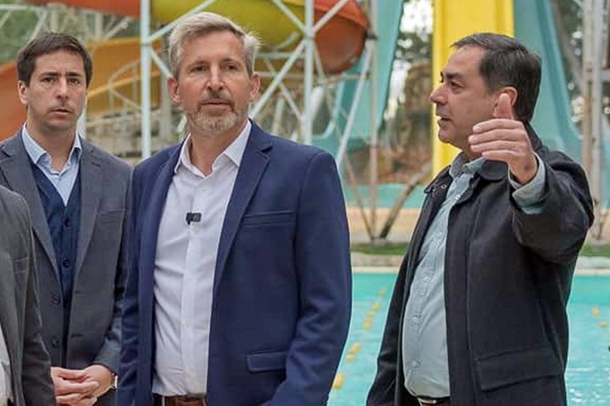 Colello, Frigerio y Cristina en una de las recorridas por la CODESAL en el 2024 Colello, Frigerio y Cristina en una de las recorridas por la CODESAL en el 2024