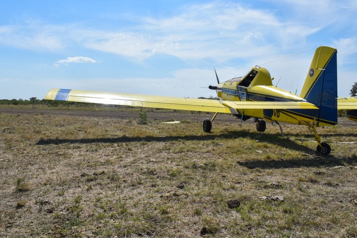 La aeronave trabajó este martes al oeste de Chajarí. La aeronave trabajó este martes al oeste de Chajarí.