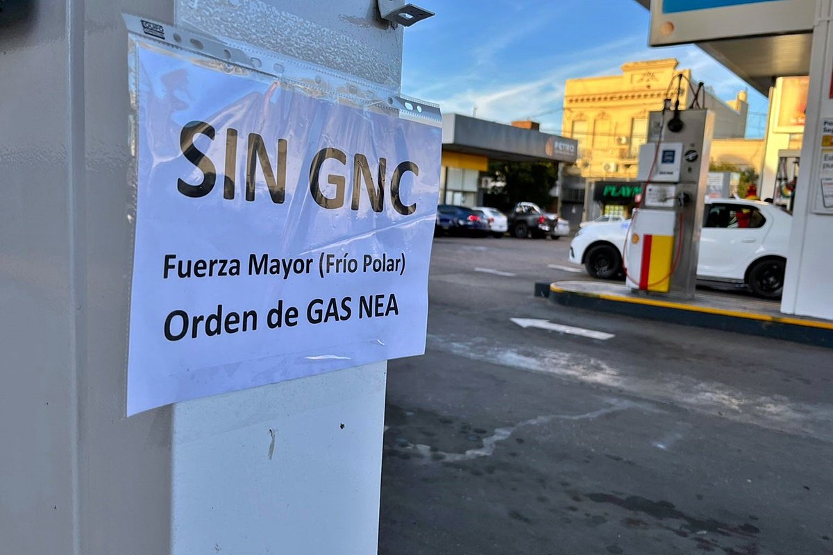 Suministro de GNC suspendido en la estación de servicio de calle Las Heras Suministro de GNC suspendido en la estación de servicio de calle Las Heras